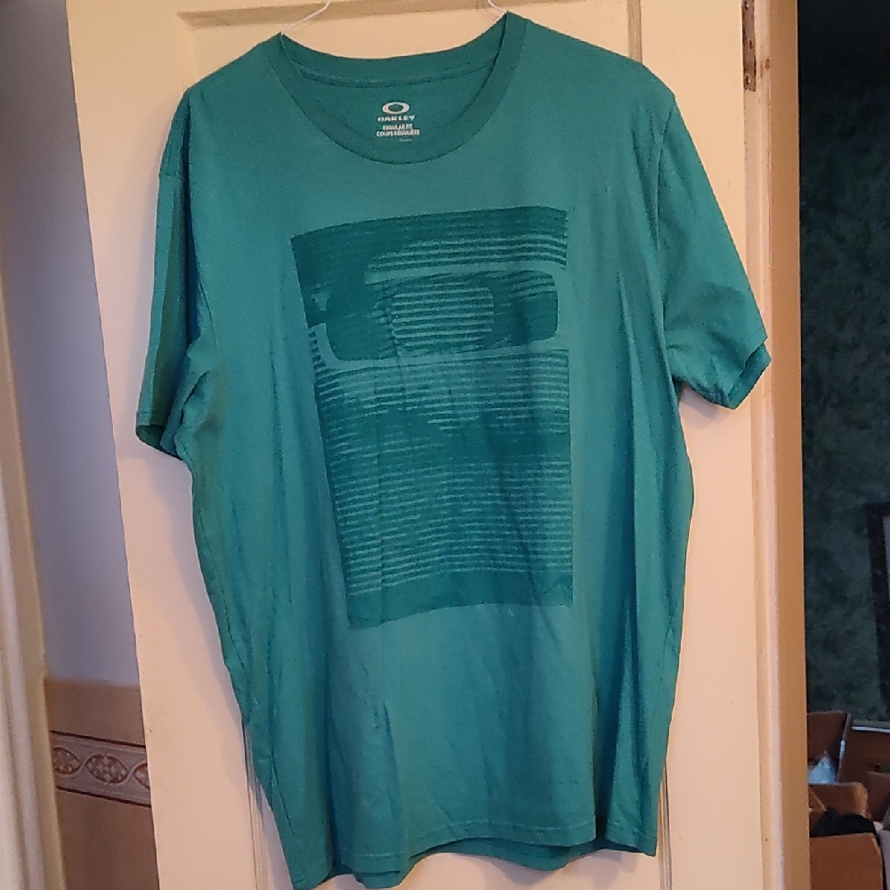 Oakley Men's Aqua Graphic Tee